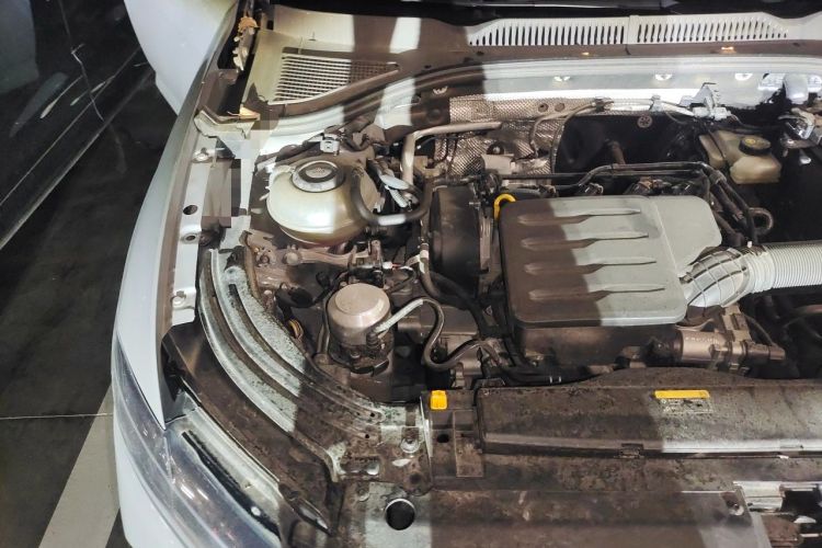 Used Volkswagen Lavida 2023 Revised Version 1.5L Automatic Starry Sky Edition – 5 Million Units Engine Bay Right