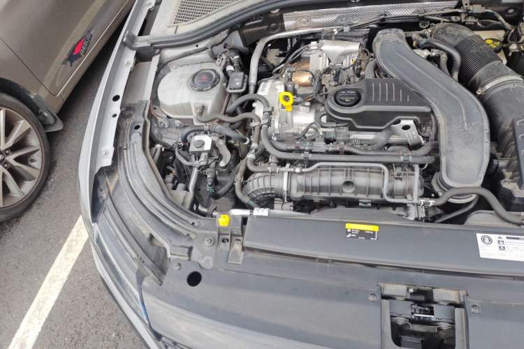 Used Volkswagen Lavida 2023 300TSI DSG Starry Full-Comfort Edition Engine Bay Right