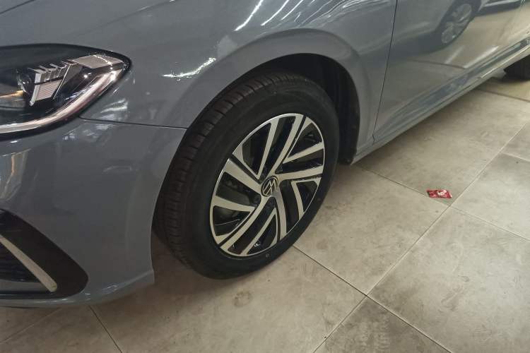 Used Volkswagen Lavida 2023 Revised Version 1.5L Automatic Starry Sky Edition – 5 Million Units Exterior 4