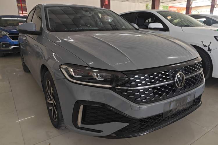 Used Volkswagen Lavida 2023 Revised Version 1.5L Automatic Starry Sky Edition – 5 Million Units Front Right 45 Deg