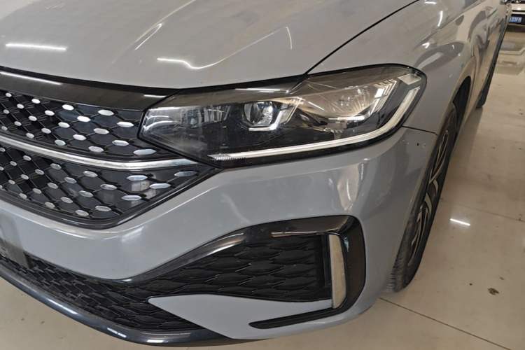 Used Volkswagen Lavida 2023 Revised Version 1.5L Automatic Starry Sky Edition – 5 Million Units Left Front Headlight