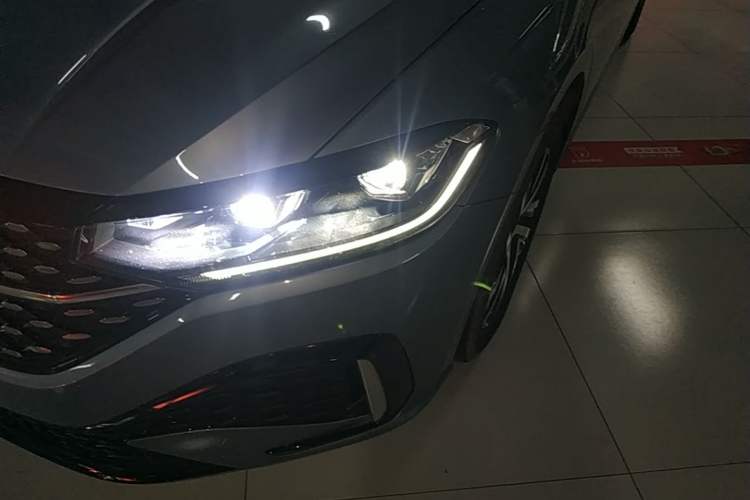 Used Volkswagen Lavida 2023 300TSI DSG Starry Full-Comfort Edition Left Front Headlight