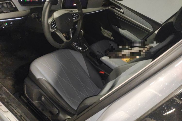 Used Volkswagen Lavida 2023 Revised Version 1.5L Automatic Starry Sky Edition – 5 Million Units Left Front Seat