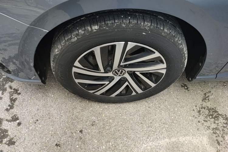 Used Volkswagen Lavida 2023 300TSI DSG Starry Full-Comfort Edition Left Front Wheel Hub