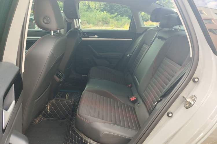 Used Volkswagen Lavida 2023 300TSI DSG Starry Full-Comfort Edition Left Rear Seat