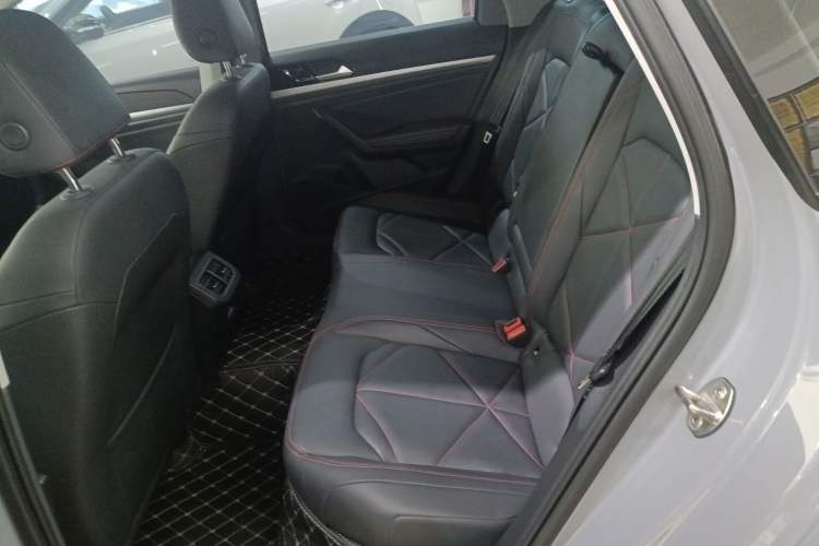Used Volkswagen Lavida 2023 280TSI DSG Starry Sky Elegance Edition Left Rear Seat