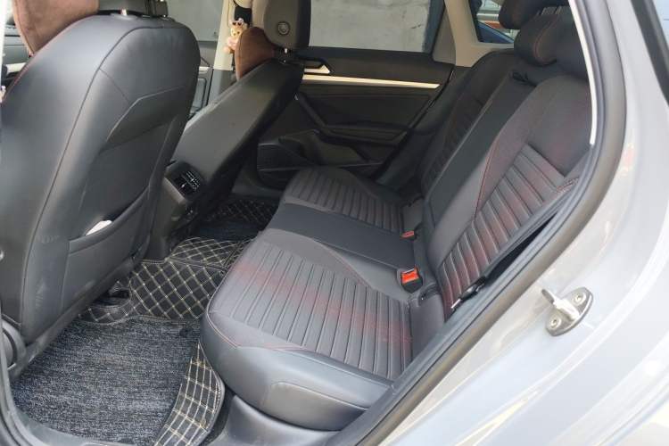 Used Volkswagen Lavida 2023 280TSI DSG Starry Sky Deluxe Edition Left Rear Seat