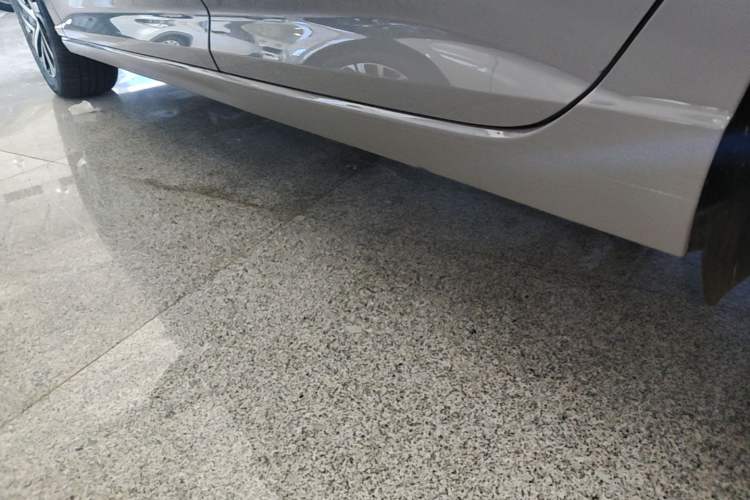 Used Volkswagen Lavida 2023 300TSI DSG Starry Full-Comfort Edition Left Side Sill