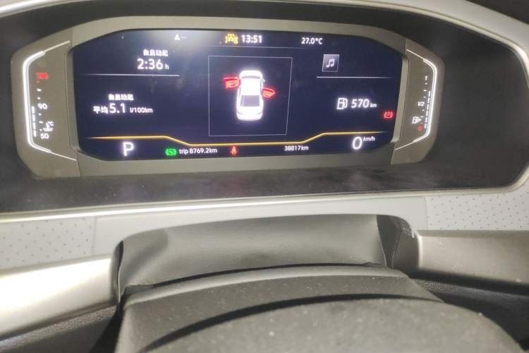 Used Volkswagen Lavida 2023 Revised Version 1.5L Automatic Starry Sky Edition – 5 Million Units Odometer Close Up