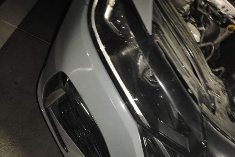 Used Volkswagen Lavida 2023 Revised Version 1.5L Automatic Starry Sky Edition – 5 Million Units Right Front Headlight