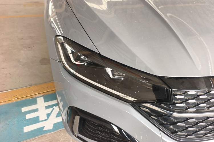 Used Volkswagen Lavida 2023 300TSI DSG Starry Sky Elite Edition Right Front Headlight