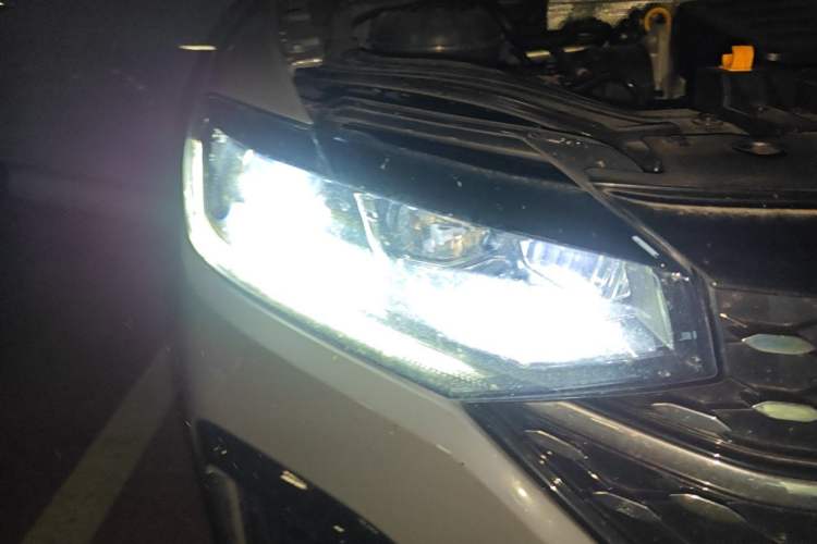 Used Volkswagen Lavida 2023 Revised Version 1.5L Automatic 5 Millionth Edition Right Front Headlight
