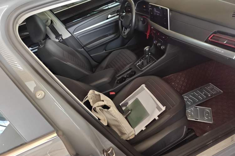 Used Volkswagen Lavida 2023 280TSI DSG Starry Sky Deluxe Edition Right Front Seat