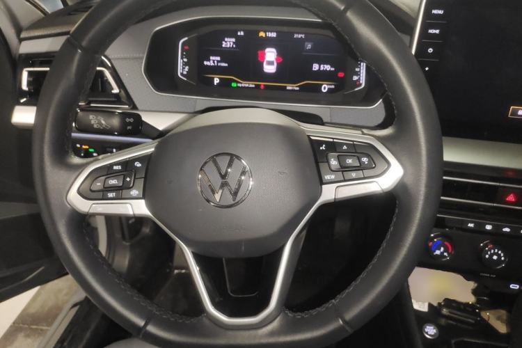 Used Volkswagen Lavida 2023 Revised Version 1.5L Automatic Starry Sky Edition – 5 Million Units Steering Wheel
