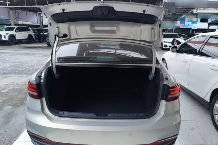 Used Volkswagen Lavida 2023 280TSI DSG Full-Comfort Edition Trunk