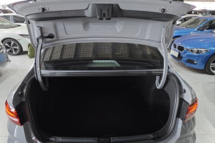 Used Volkswagen Lavida 2023 280TSI DSG Starry Sky Deluxe Edition Trunk