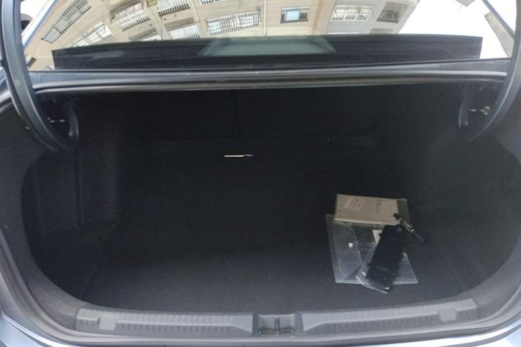Used Volkswagen Lavida 2023 300TSI DSG Starry Full-Comfort Edition Trunk