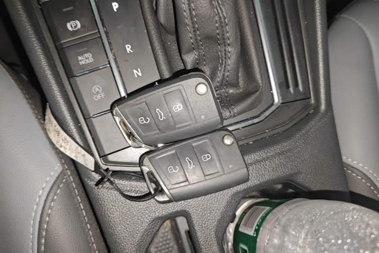 Used Volkswagen Lavida 2023 Revised Version 1.5L Automatic Starry Sky Edition – 5 Million Units Vehicle Key