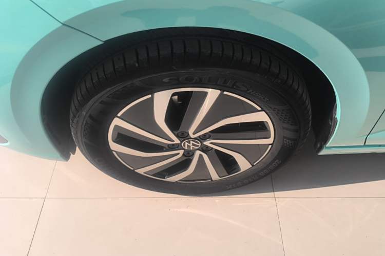 Used Volkswagen Lavida 2023 New Sharp 1.5L Automatic New Wish Edition Left Front Wheel Hub