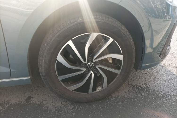 Used Volkswagen Lavida 2023 New Sharp 1.5L Automatic New Wish Edition Right Front Wheel Hub
