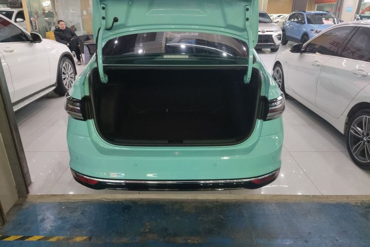 Used Volkswagen Lavida 2023 New Sharp 1.5L Automatic New Wish Edition Trunk