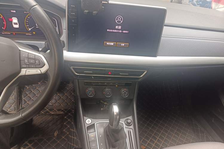 Used Volkswagen Lavida 2023 1.5L Automatic 5 Million Edition Audio And AC Panel