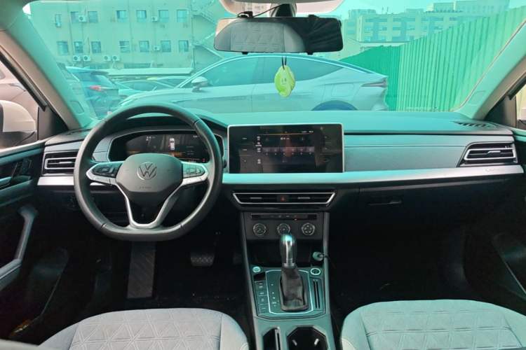 Used Volkswagen Lavida 2023 280TSI DSG Full-Comfort Edition Center Console