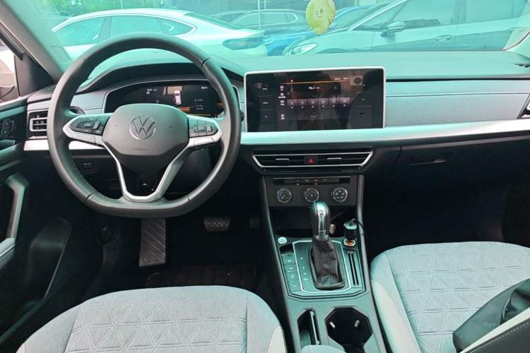 Used Volkswagen Lavida 2023 280TSI DSG Full-Comfort Edition Center Console