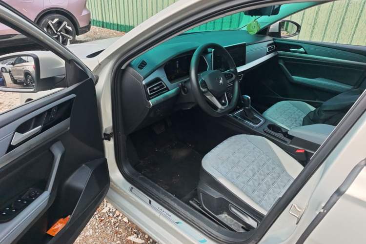 Used Volkswagen Lavida 2023 280TSI DSG Full-Comfort Edition Driver Seat