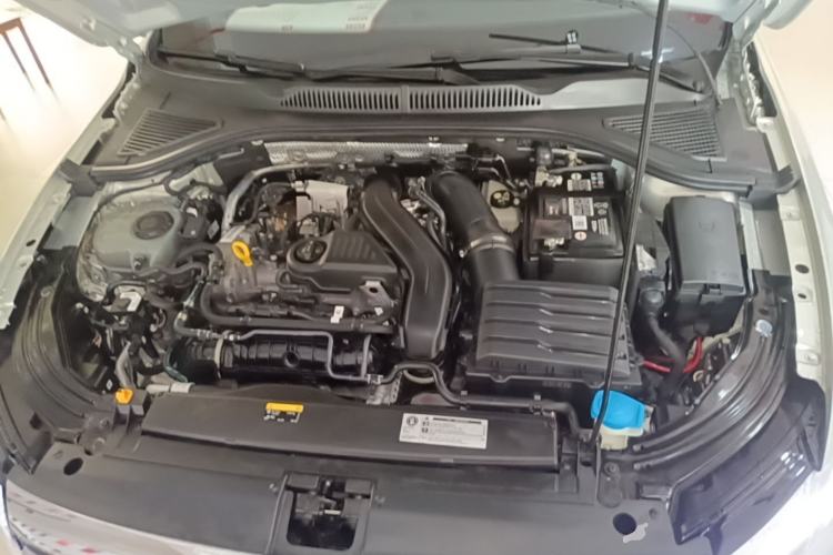 Used Volkswagen Lavida 2023 300TSI DSG Full-Comfort Edition Engine Bay