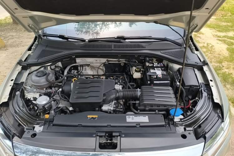 Used Volkswagen Lavida 2023 1.5L Automatic Full-Comfort Edition Engine Bay