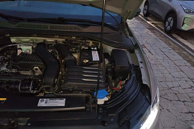 Used Volkswagen Lavida 2023 300TSI DSG Starry Sky Elite Edition Engine Bay Left