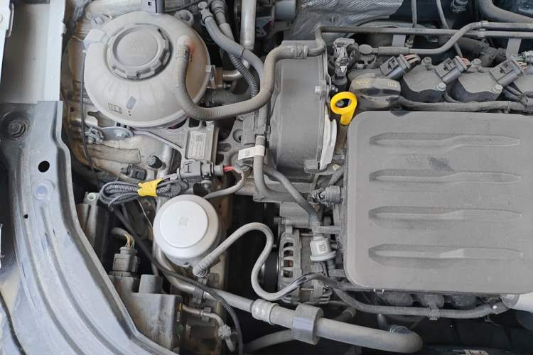Used Volkswagen Lavida 2023 1.5L Automatic 5 Million Edition Engine Bay Right
