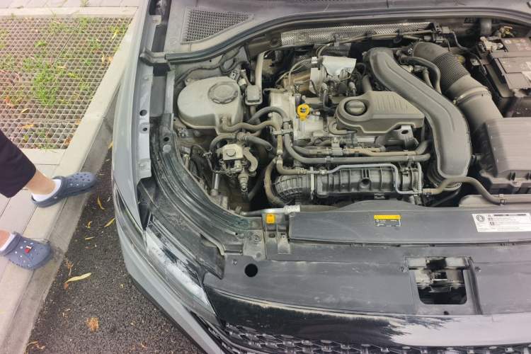 Used Volkswagen Lavida 2023 300TSI DSG Starry Sky Leading Edition Engine Bay Right