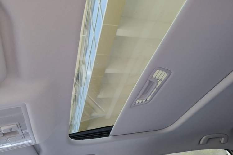 Used Volkswagen Lavida 2023 1.5L Automatic 5 Million Edition Headliner
