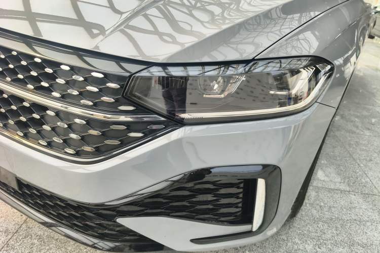 Used Volkswagen Lavida 2023 300TSI DSG Starry Full-Comfort Edition Left Front Headlight