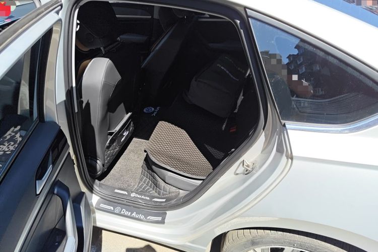 Used Volkswagen Lavida 2023 1.5L Automatic 5 Million Edition Left Rear Seat