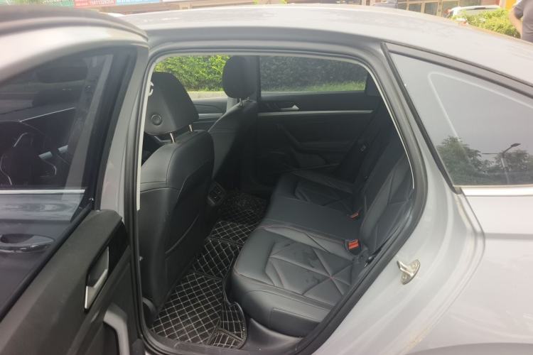 Used Volkswagen Lavida 2023 300TSI DSG Starry Sky Leading Edition Left Rear Seat