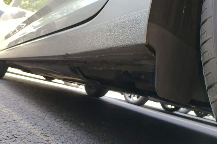 Used Volkswagen Lavida 2023 1.5L Automatic 5 Million Edition Left Side Sill