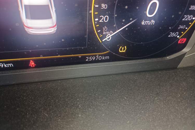 Used Volkswagen Lavida 2023 1.5L Automatic 5 Million Edition Odometer Close Up