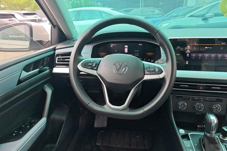 Used Volkswagen Lavida 2023 280TSI DSG Full-Comfort Edition Steering Wheel