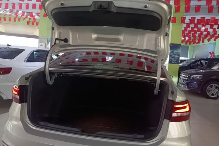 Used Volkswagen Lavida 2023 300TSI DSG Full-Comfort Edition Trunk