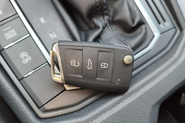Used Volkswagen Lavida 2023 1.5L Automatic Full-Comfort Edition Vehicle Key