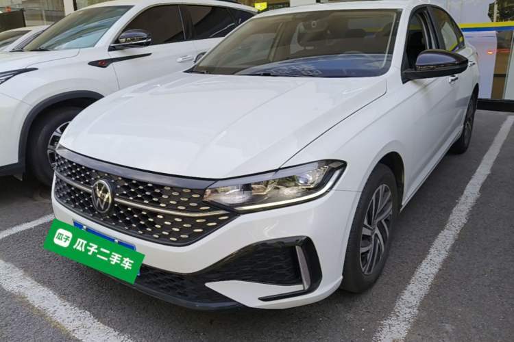 Used Volkswagen Lavida 2023 280TSI DSG Starry Sky Deluxe Edition Guazi used car, China used car export, Used car for sale, Used  cars, Cheapest cars for sale