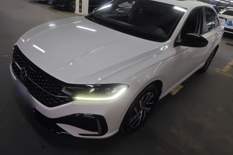 Used Volkswagen Lavida 2023 280TSI DSG Starry Sky Deluxe Edition Guazi used car, China used car export, Used car for sale, Used  cars, Cheapest cars for sale