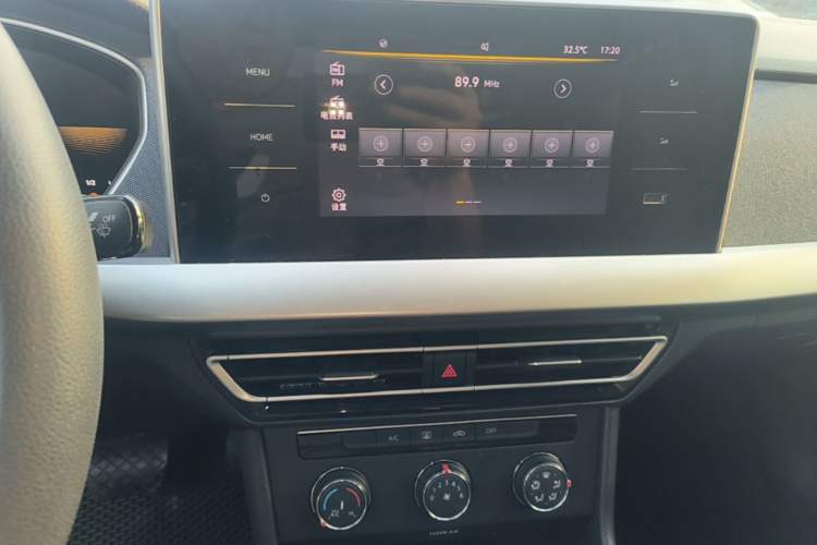 Used Volkswagen Lavida 2023 Revised 1.5L Automatic DeYi Edition Audio And AC Panel