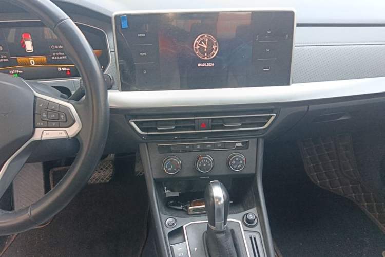 Used Volkswagen Lavida 2023 280TSI DSG Full-Comfort Edition Audio And AC Panel