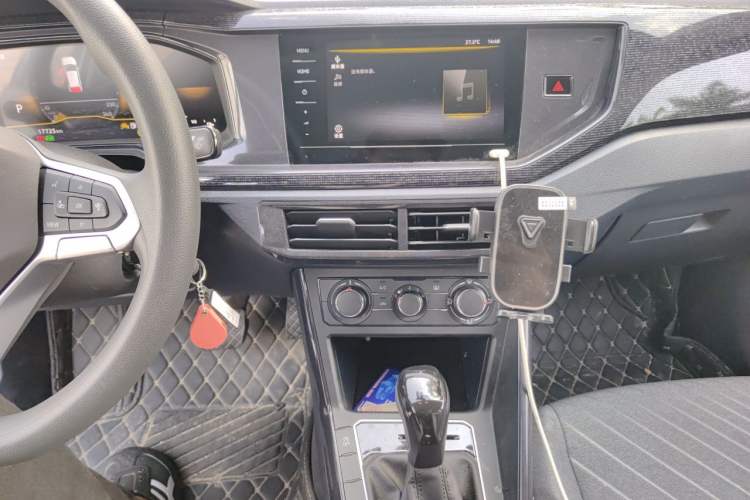 Used Volkswagen Lavida 2023 New Sharp 1.5L Automatic Excellent New Edition Audio And AC Panel