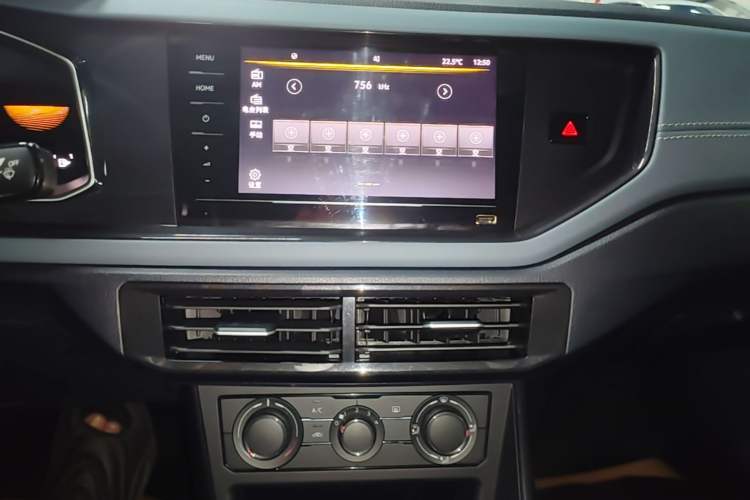 Used Volkswagen Lavida 2023 New Sharp 1.5L Automatic New Wish Edition Audio And AC Panel