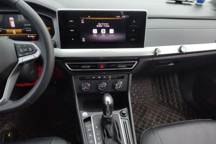 Used Volkswagen Lavida 2023 280TSI DSG Full-Comfort Edition Audio And AC Panel
